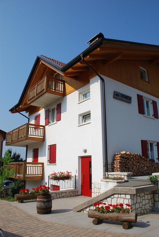 Affittacamere Dai Stoneri Cavareno Exterior foto